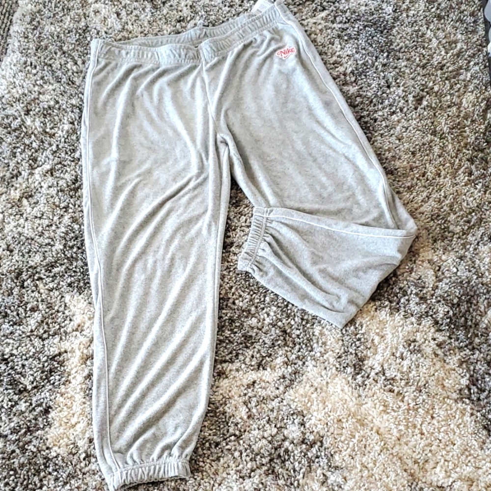 Nike XL Women's Sweatpants